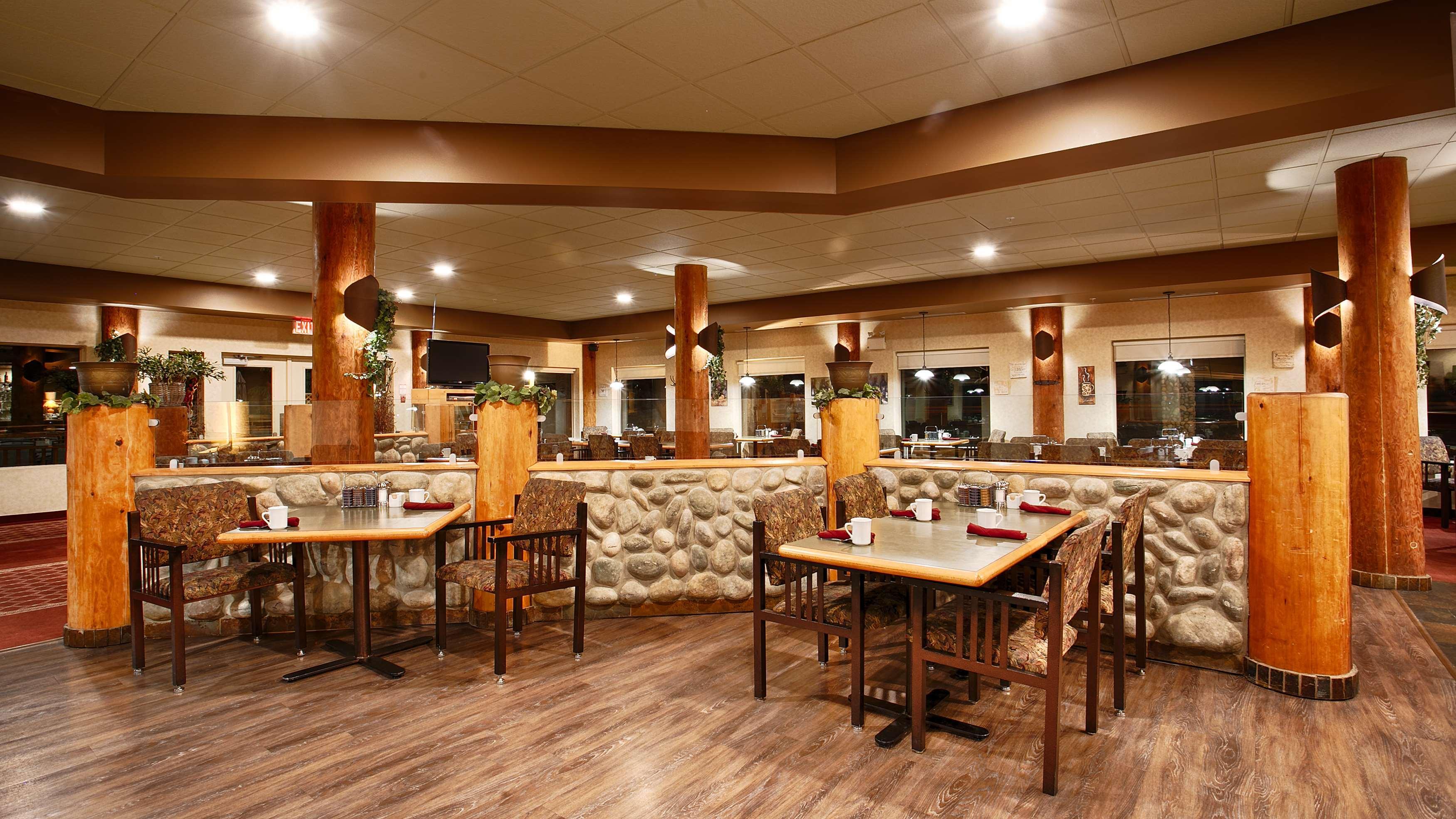 Best Western Plus Valemount Inn & Suites Екстер'єр фото