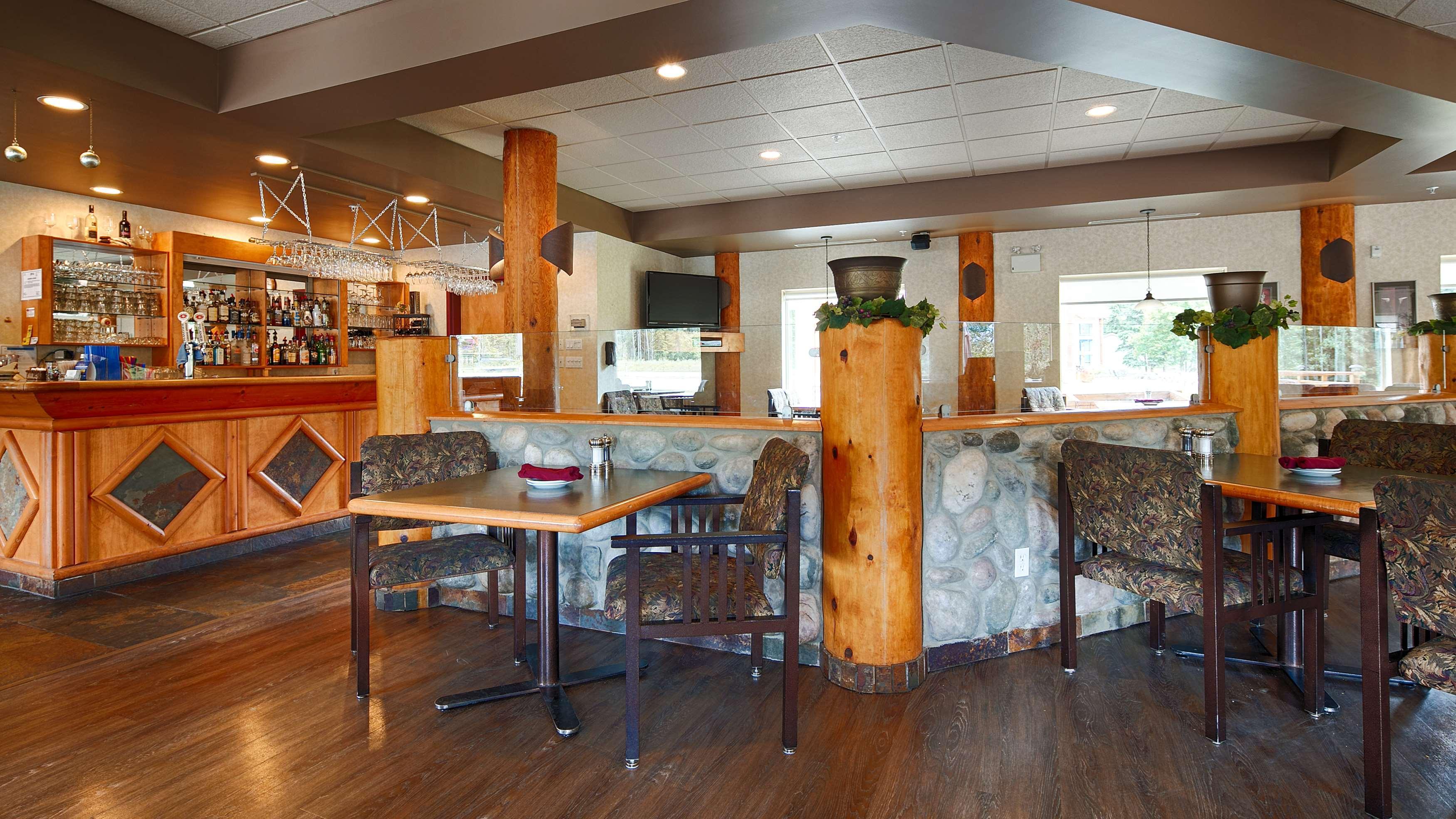Best Western Plus Valemount Inn & Suites Екстер'єр фото