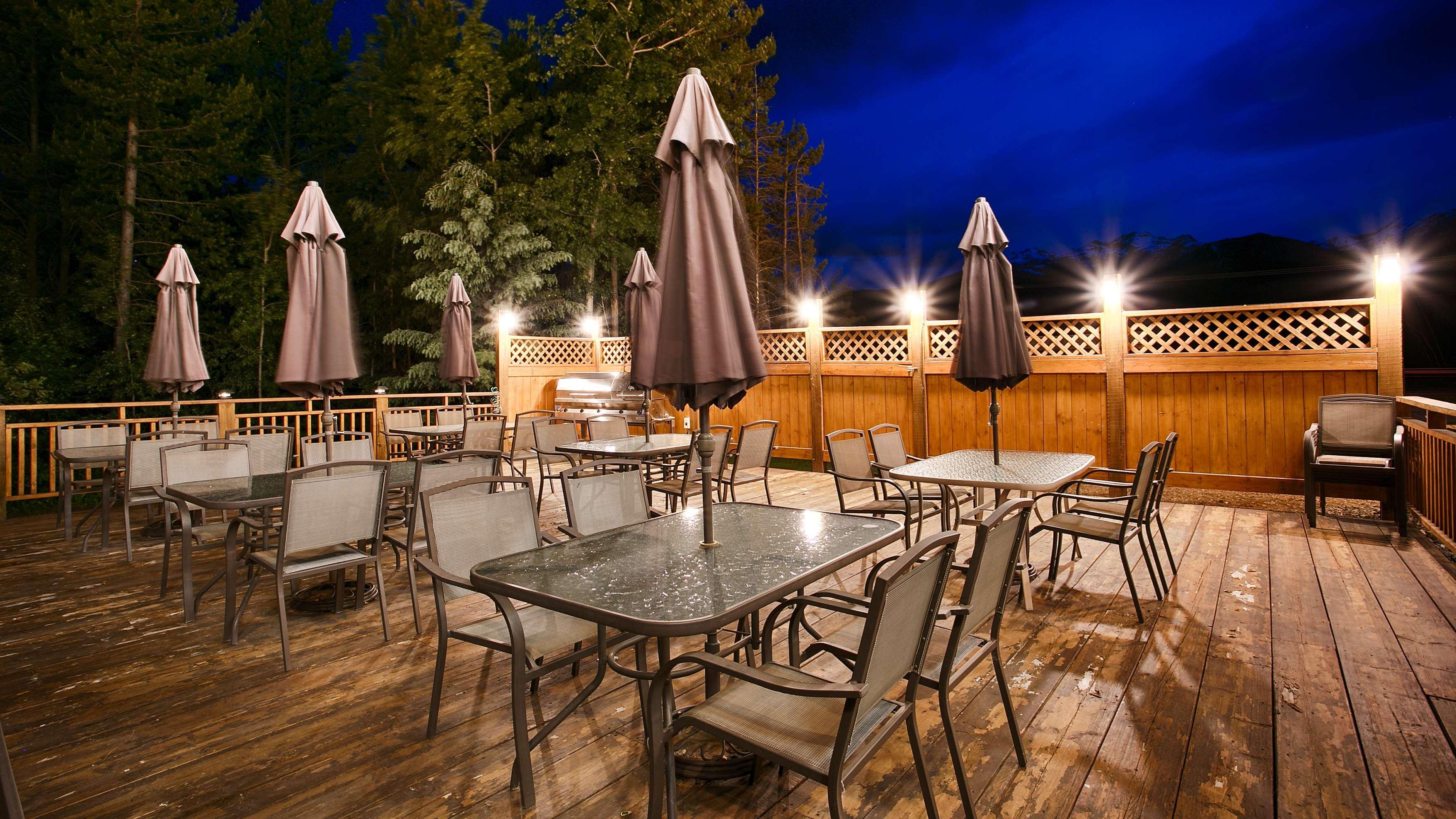 Best Western Plus Valemount Inn & Suites Екстер'єр фото